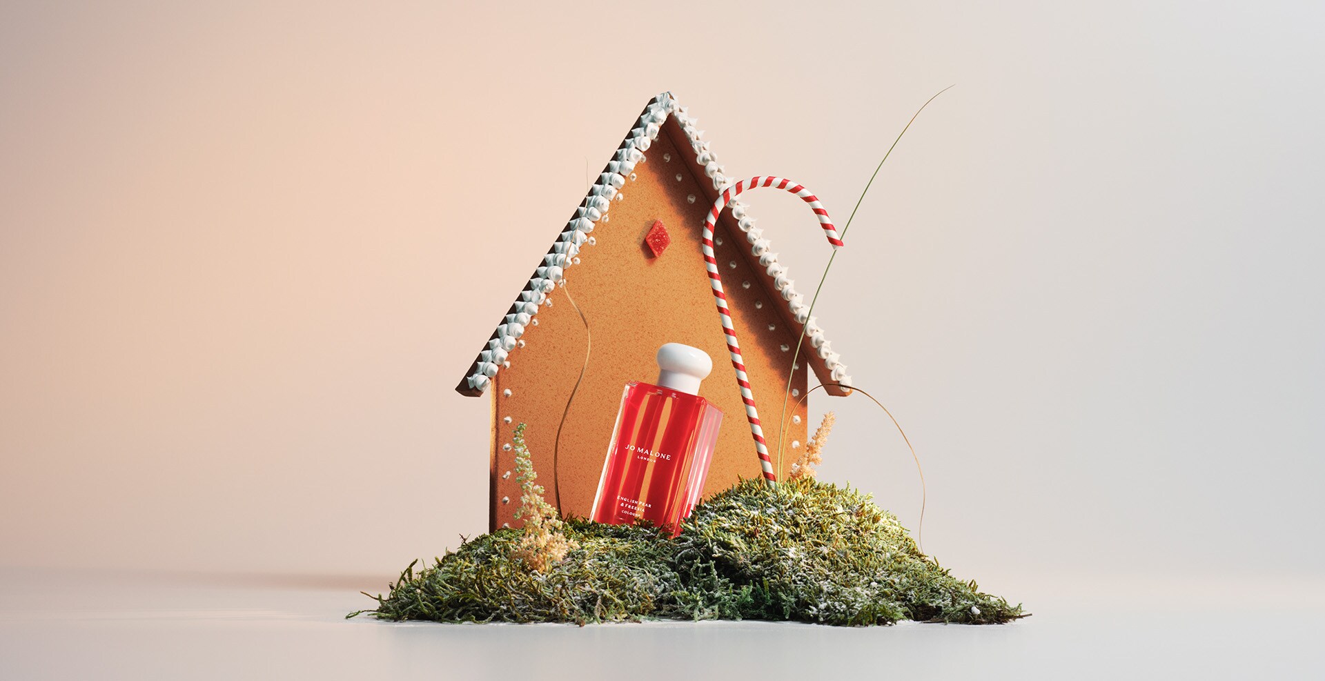 Jo Malone London Colognes with moss and flowers