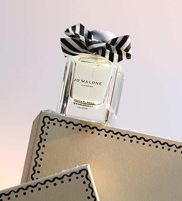 Jo Malone London Sofia Richie presents with ribbon and Christmas garland