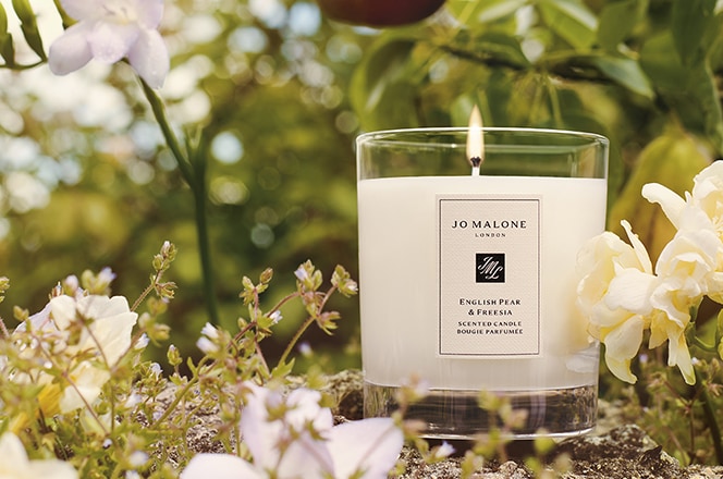 English Pear & Freesia Candle