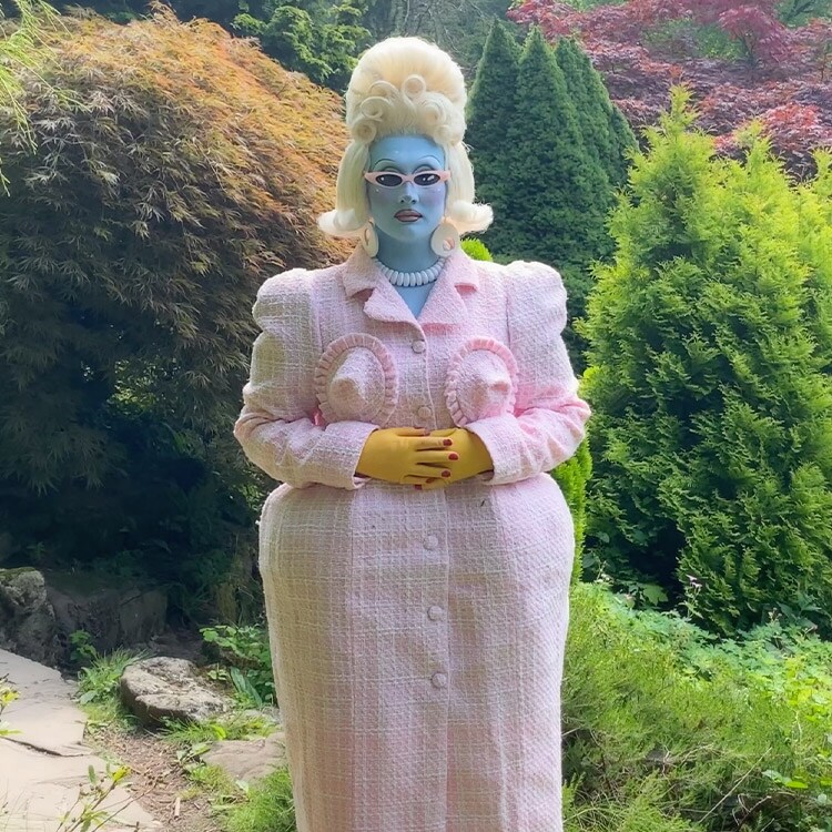 Spring Artists United Kingdom English