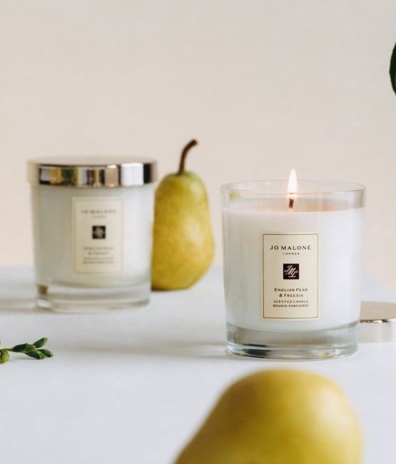 Jo Malone London | English Pear & Freesia Candle
