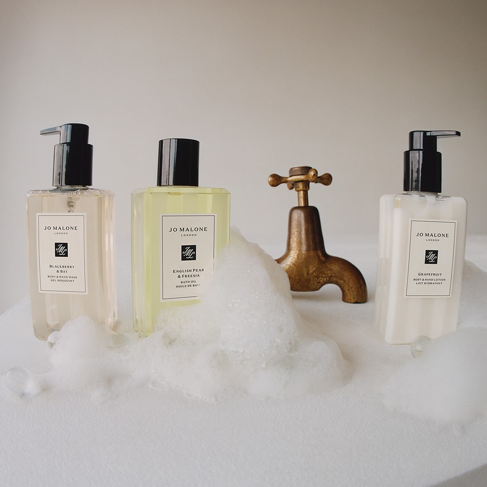 조말론 잉글리시 배 & 프리지아 바스 오일 